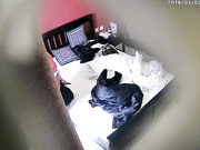 賓館鐘點房拍攝到的外表憨厚大波小胖妹假期與男友開房愛愛 邊接電話邊操表情爽歪歪 對白清晰