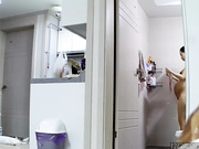 破解家庭网络摄像头监控TP模特级别的漂亮准妈妈洗澡