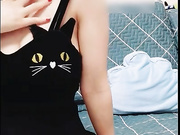 清纯美女下班回家到邻居男家沙发上打炮对白