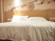 良家女神珠宝妹娇羞可人随叫随到饥渴风情