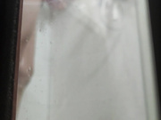 偷拍丈母娘洗澡