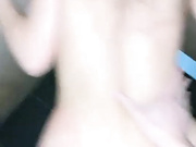 厕所粉色短T牛仔热裤无丝凉鞋无毛肥逼