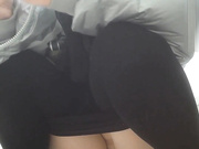 大膽坑神潛入國內某茶館公共女廁固定視角連續偸拍多位店員和顧客如廁噓噓 有個皮靴妹子的蕾絲透明內內太惹火了 1080高清原版