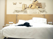 七天探花3000网约极品车展模特激情啪啪